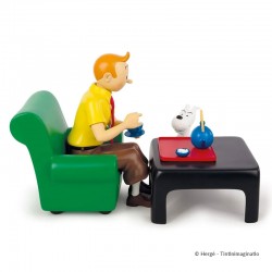 Figurine Moulinsart Tintin - Tintin prenant le thé